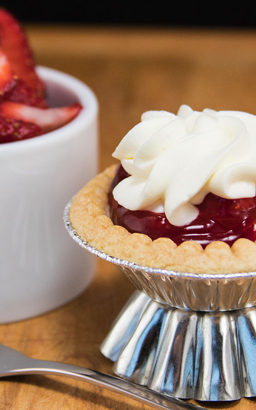 Thick Gel Strawberry Tart